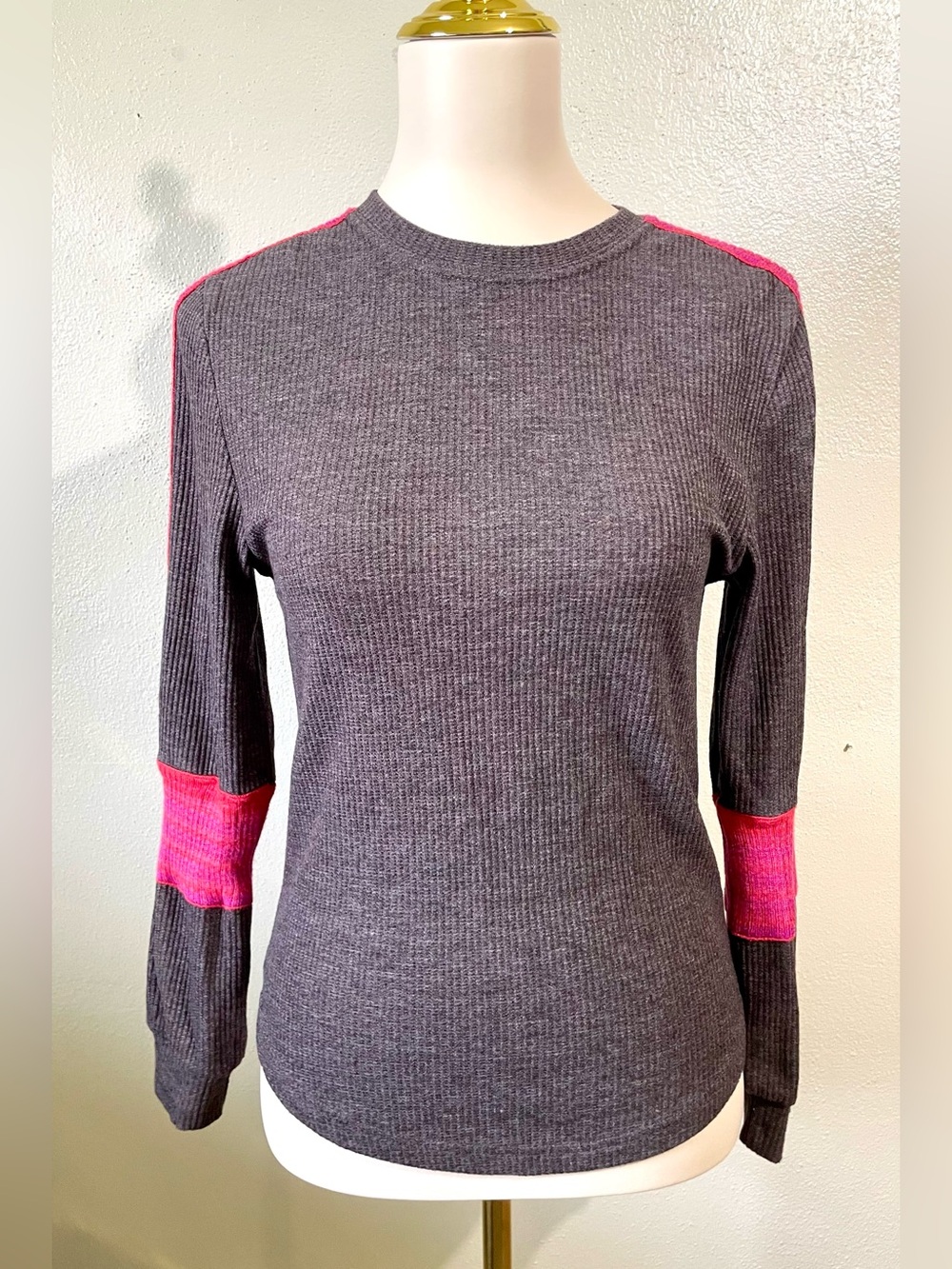 Natural Life Gray Pink Colorblock Thermal Knit Crew Neck Medium Boho Casual Cozy